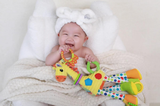 苍南四个月宝宝揉眼睛 苍南四个月宝宝揉眼睛